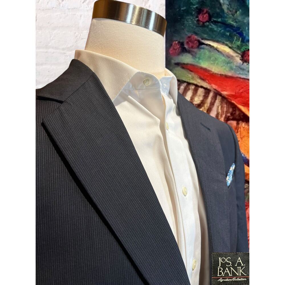 Jos A Bank Signature 42L Navy Blue Ghost Stripe Silk Wool Blazer Suit Jacket - Picture 3 of 15